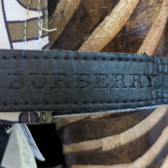 Burberry monogram cap - Picture 7 of 9
